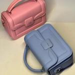 شنطة يد Gucci أنيقة بلمسة الراقية