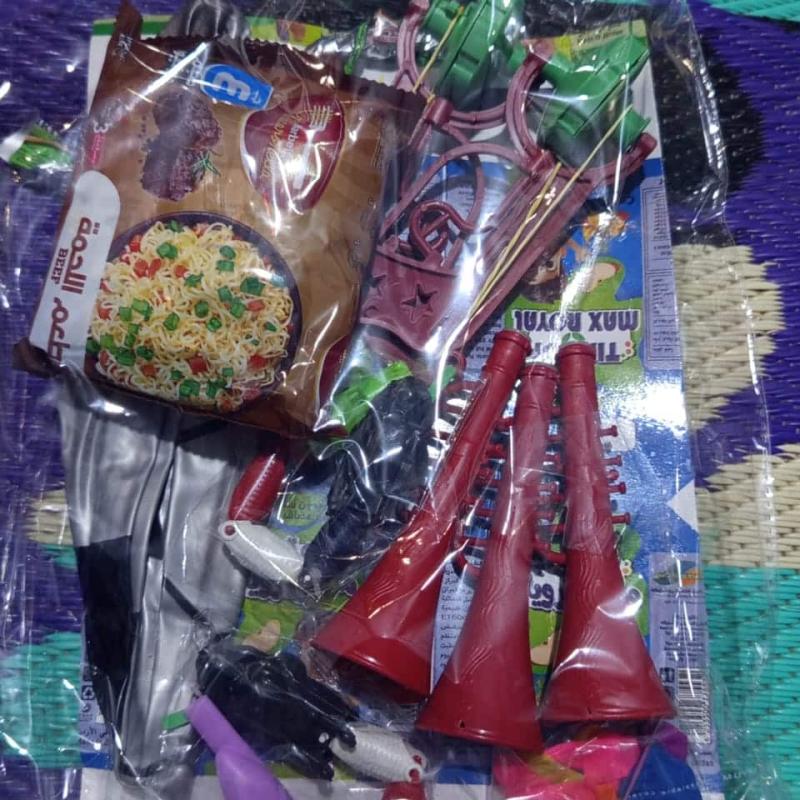 كرتونة حظك عسل وجوائز وهدايا في كل كيس